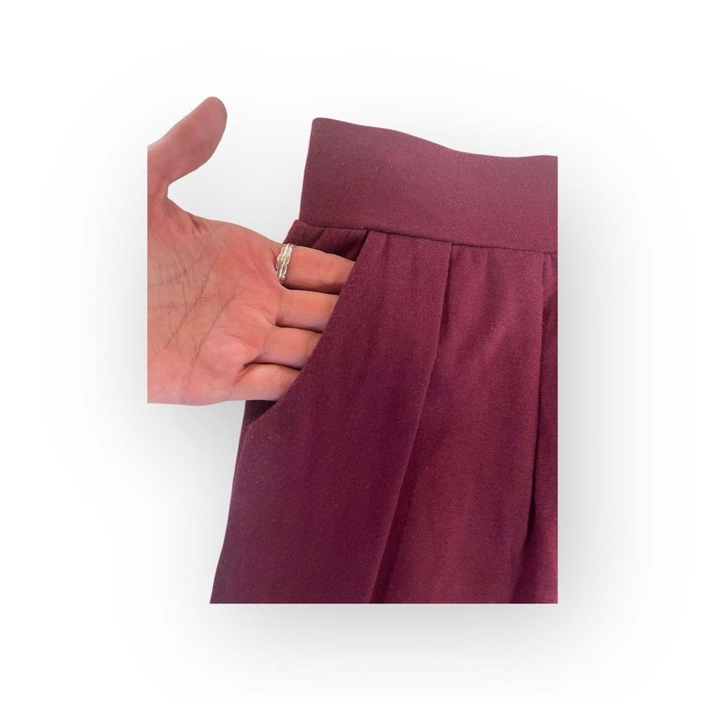 Forenza Deep Burgundy Pencil Skirt - Picture 2 of 7